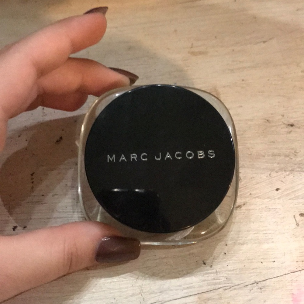marc jacobs mousse foundation shade bisque medium